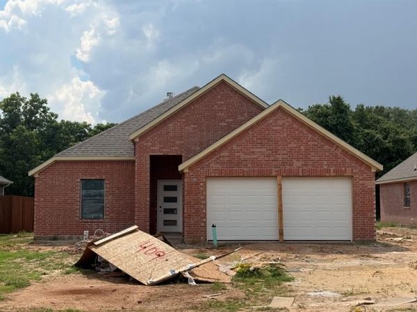 409 Smith Road , Springtown, TX 76082