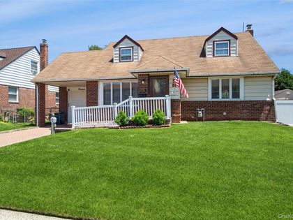 14 Cary Road New Hyde Park, NY 11040