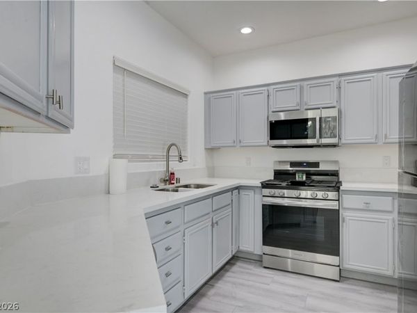 1817 Cutlass Drive , Henderson, NV 89014