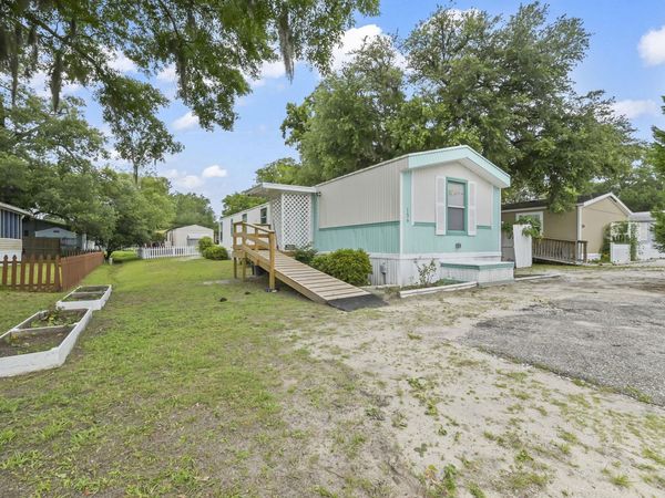 136 Crooked Island Circle, Murrells Inlet, SC 29576