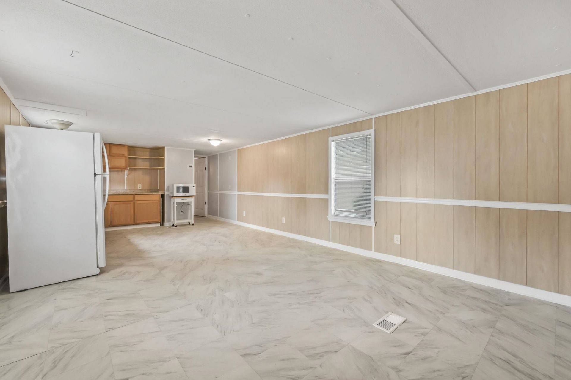 136 Crooked Island Circle Photo 6