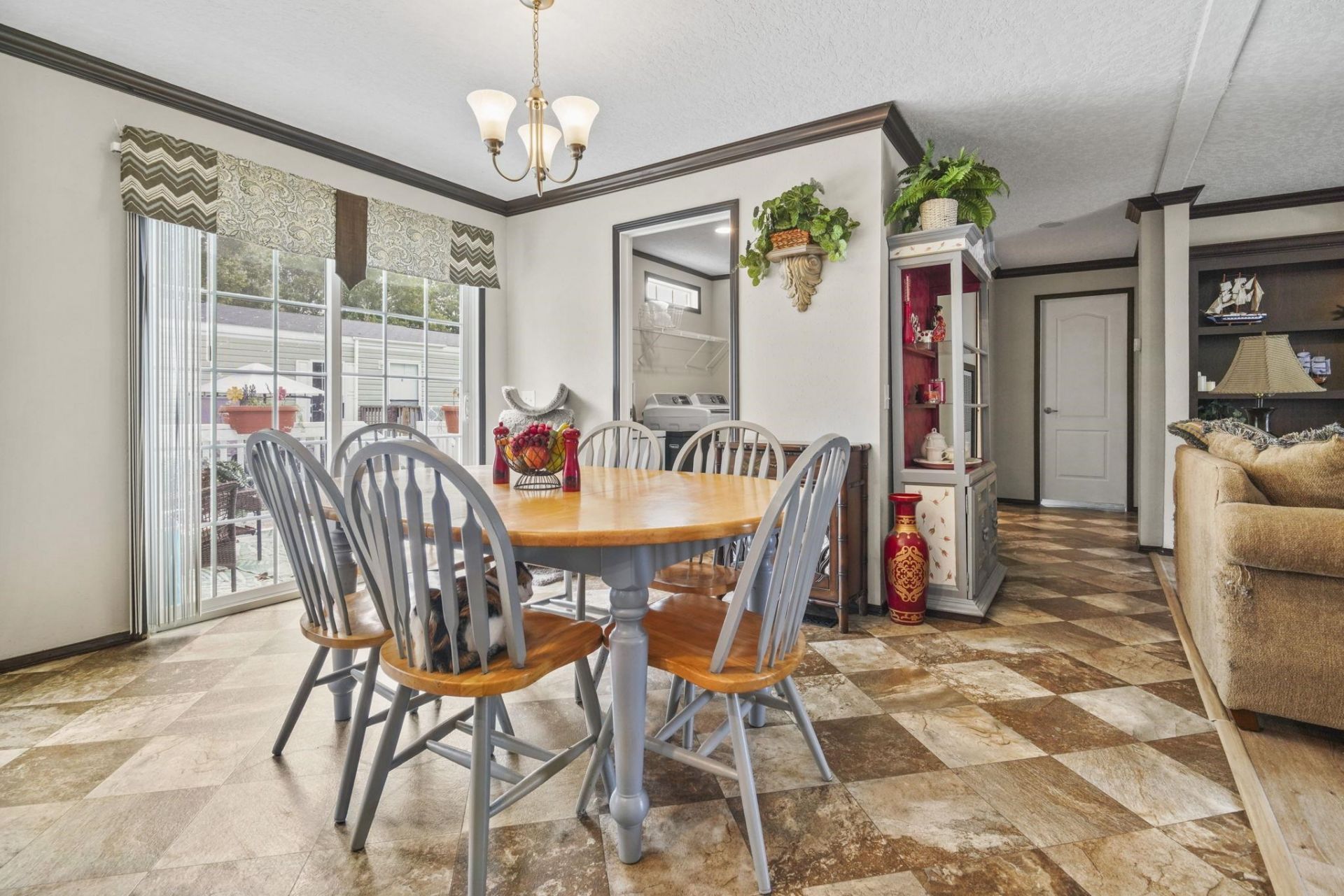 7529 Aubrey Ln. Photo 12