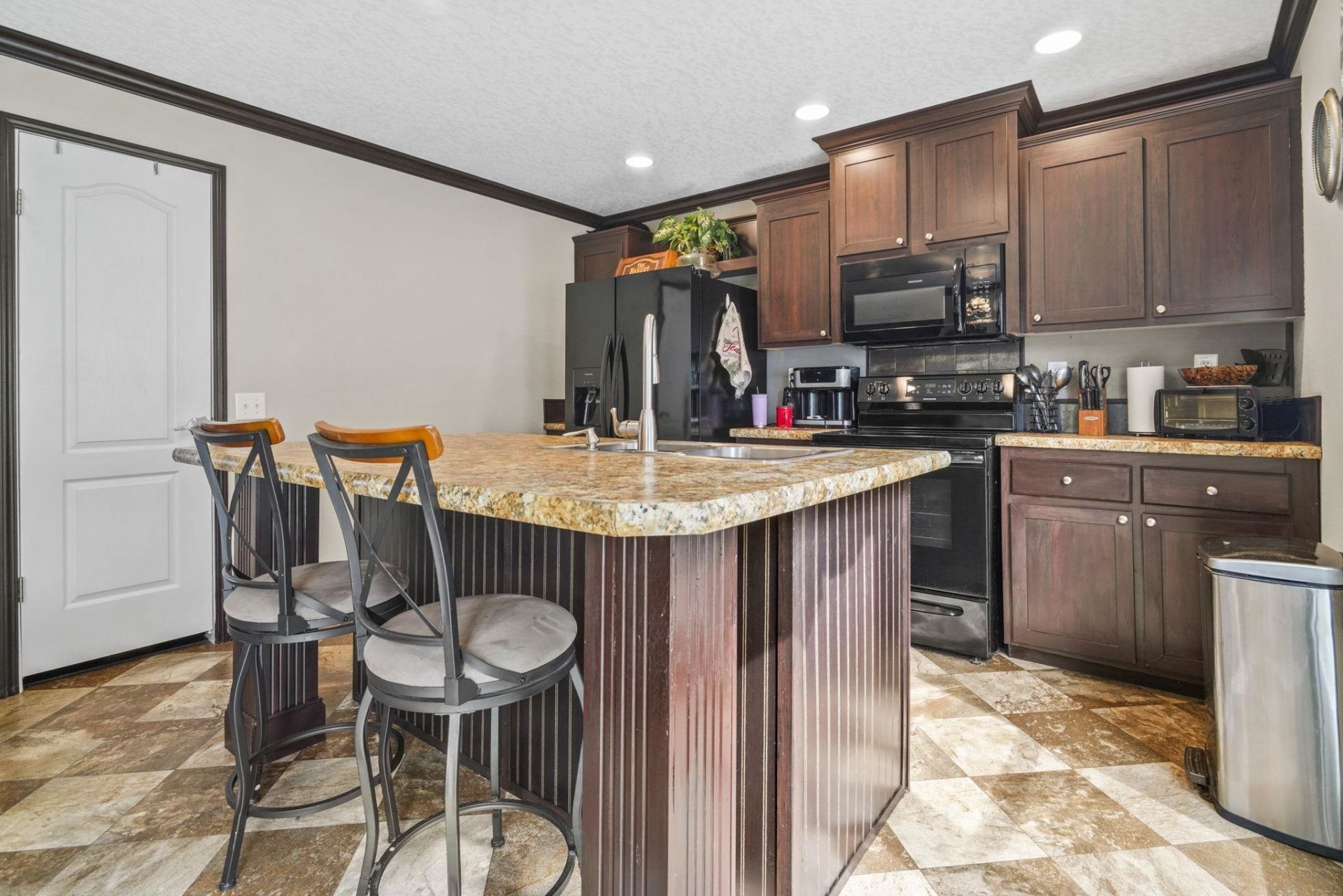 7529 Aubrey Ln. Photo 8