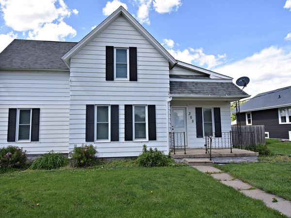 305 Hawley Street, Jesup, IA 50648