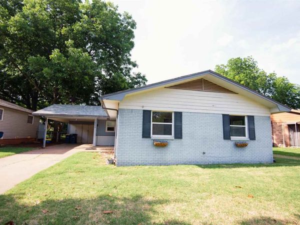 2208 W 10th Avenue, Stillwater, OK 74074