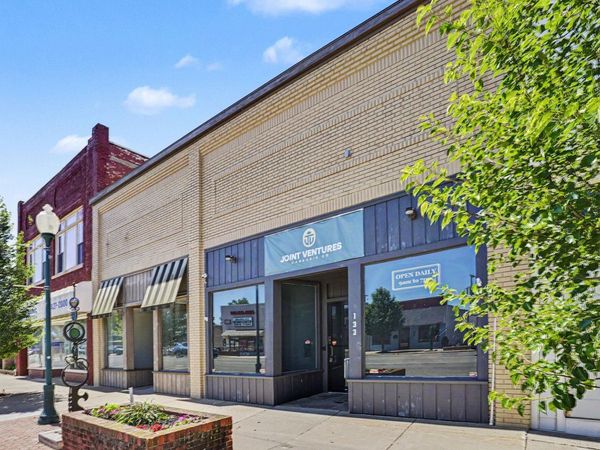 133 W Monroe Street, Bangor, MI 49013