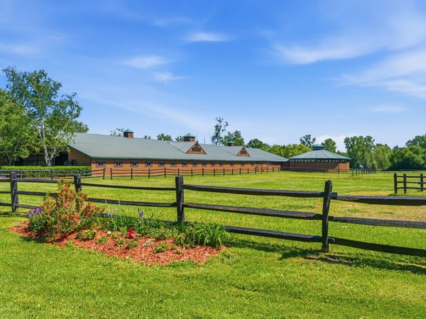 1925 S Bartlett Road, St. Clair, MI 48079