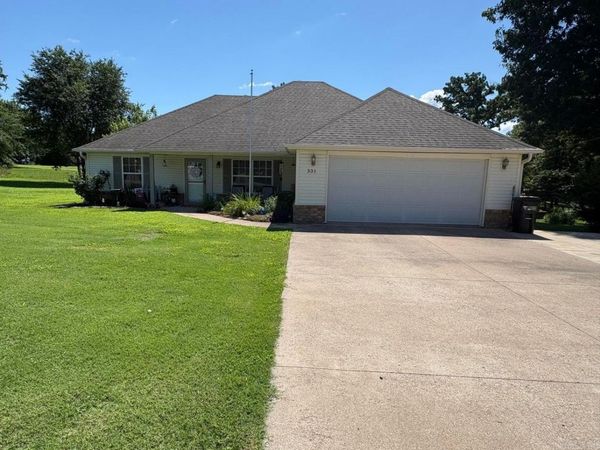 331 S Johnson Street, Gassville, AR 72635