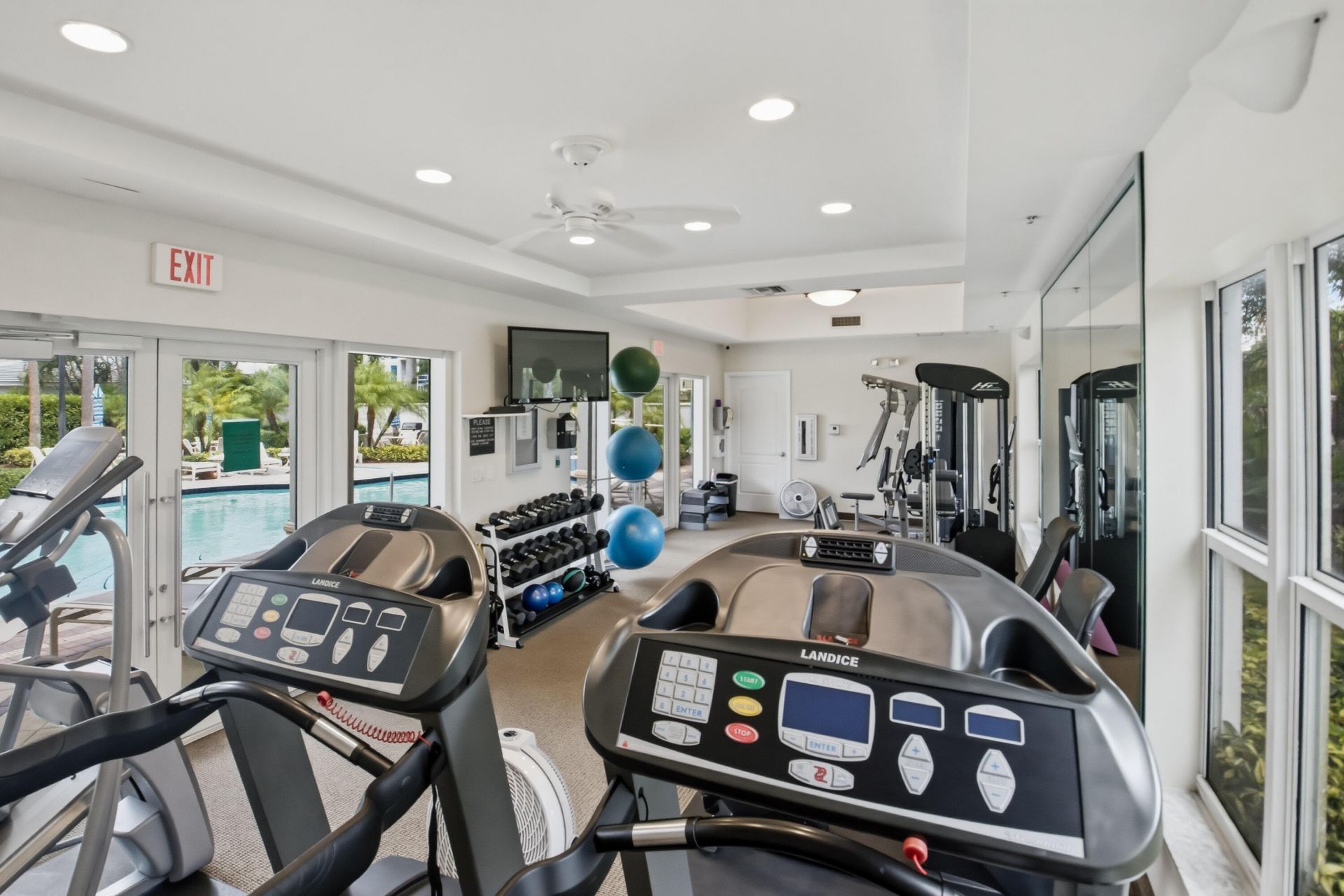 191 SE 20th Avenue, Unit 210, Deerfield Beach, FL 33441 Photo