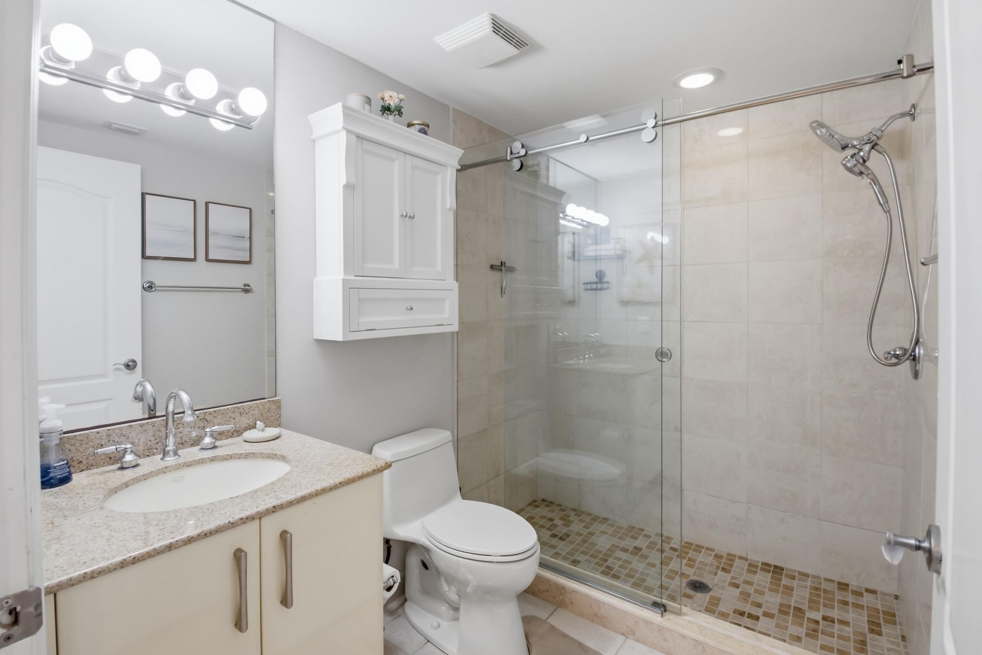 191 SE 20th Avenue, Unit 210, Deerfield Beach, FL 33441 Photo
