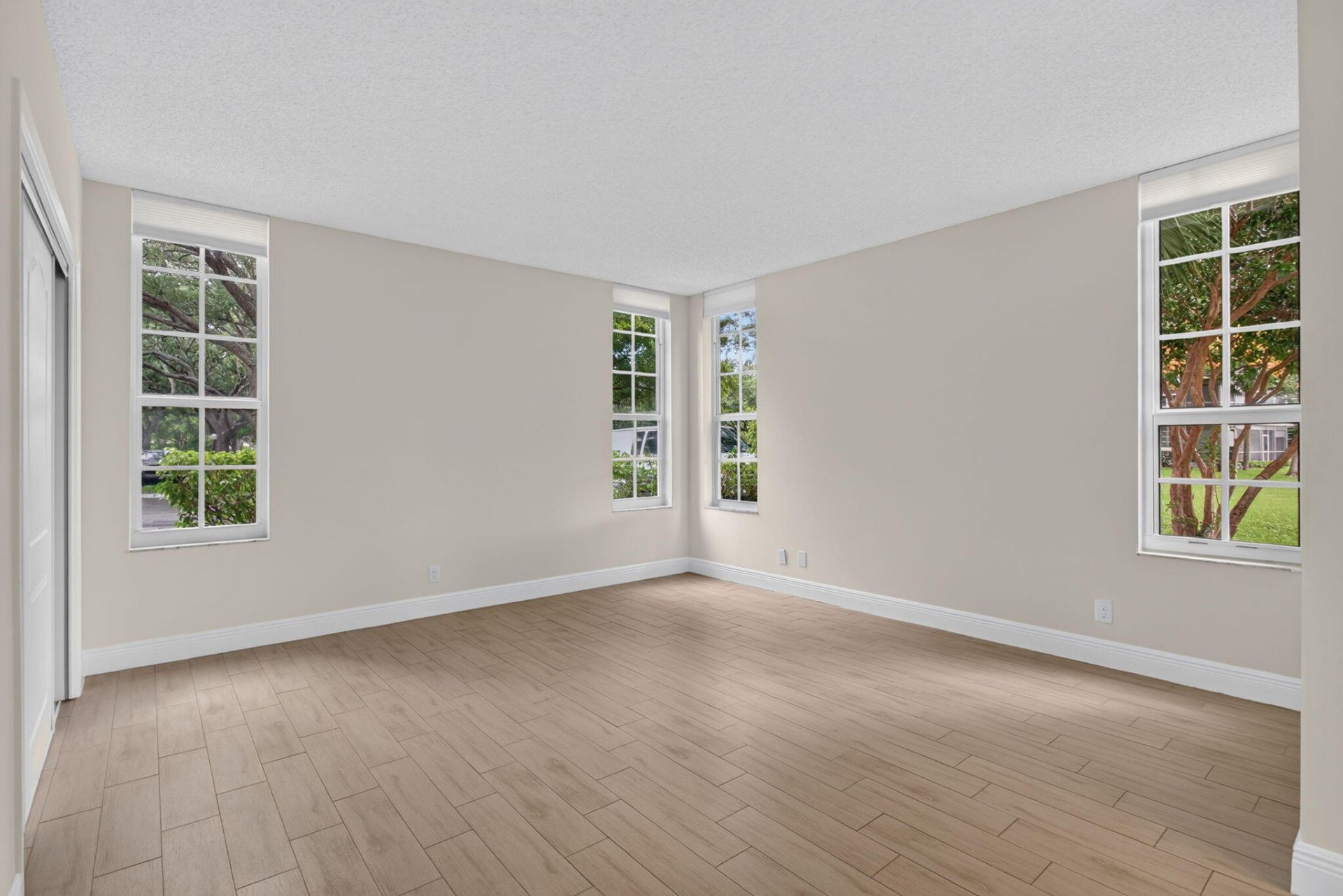 3520 Oaks Way, Unit 110, Pompano Beach, FL 33069 Photo