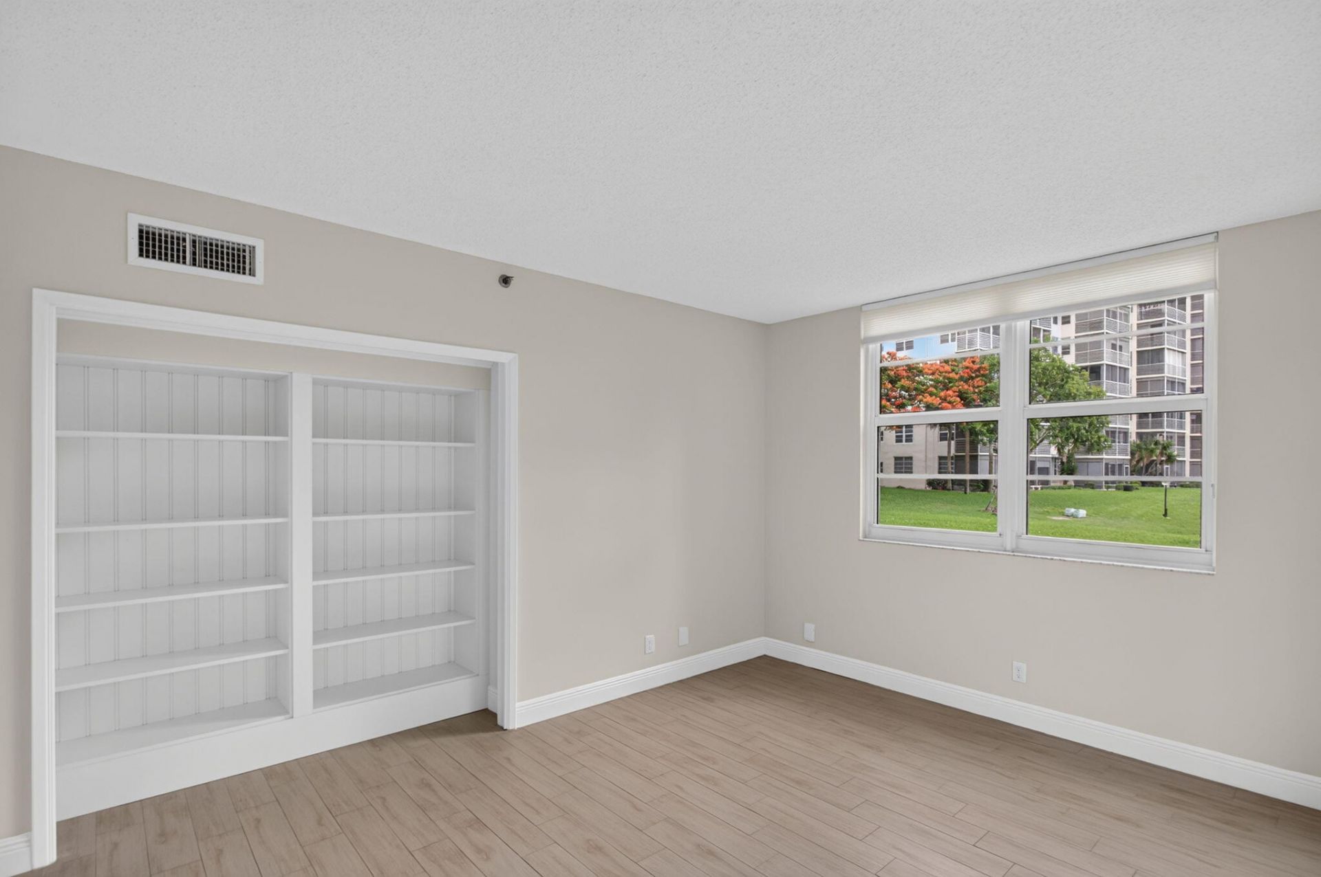 3520 Oaks Way, Unit 110, Pompano Beach, FL 33069 Photo