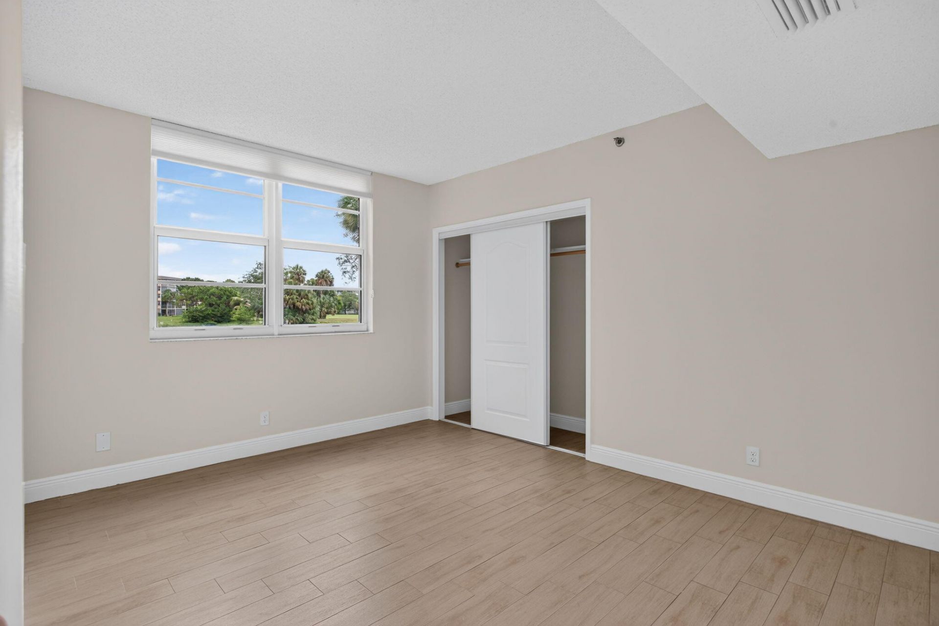 3520 Oaks Way, Unit 110, Pompano Beach, FL 33069 Photo