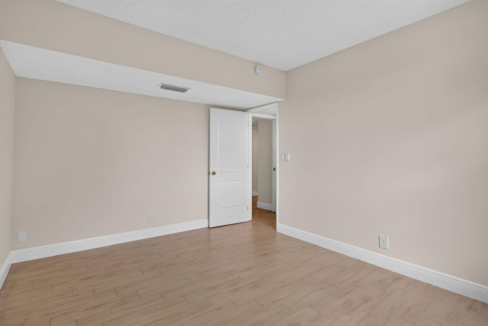 3520 Oaks Way, Unit 110, Pompano Beach, FL 33069 Photo