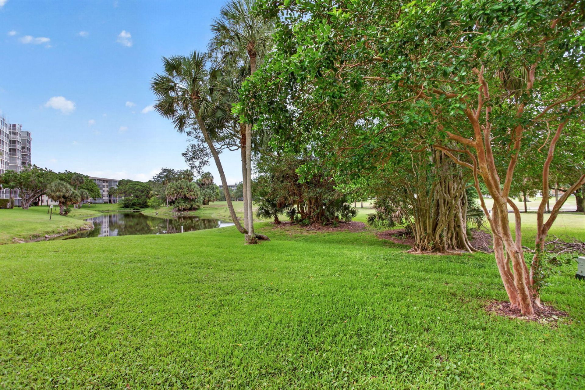 3520 Oaks Way, Unit 110, Pompano Beach, FL 33069 Photo