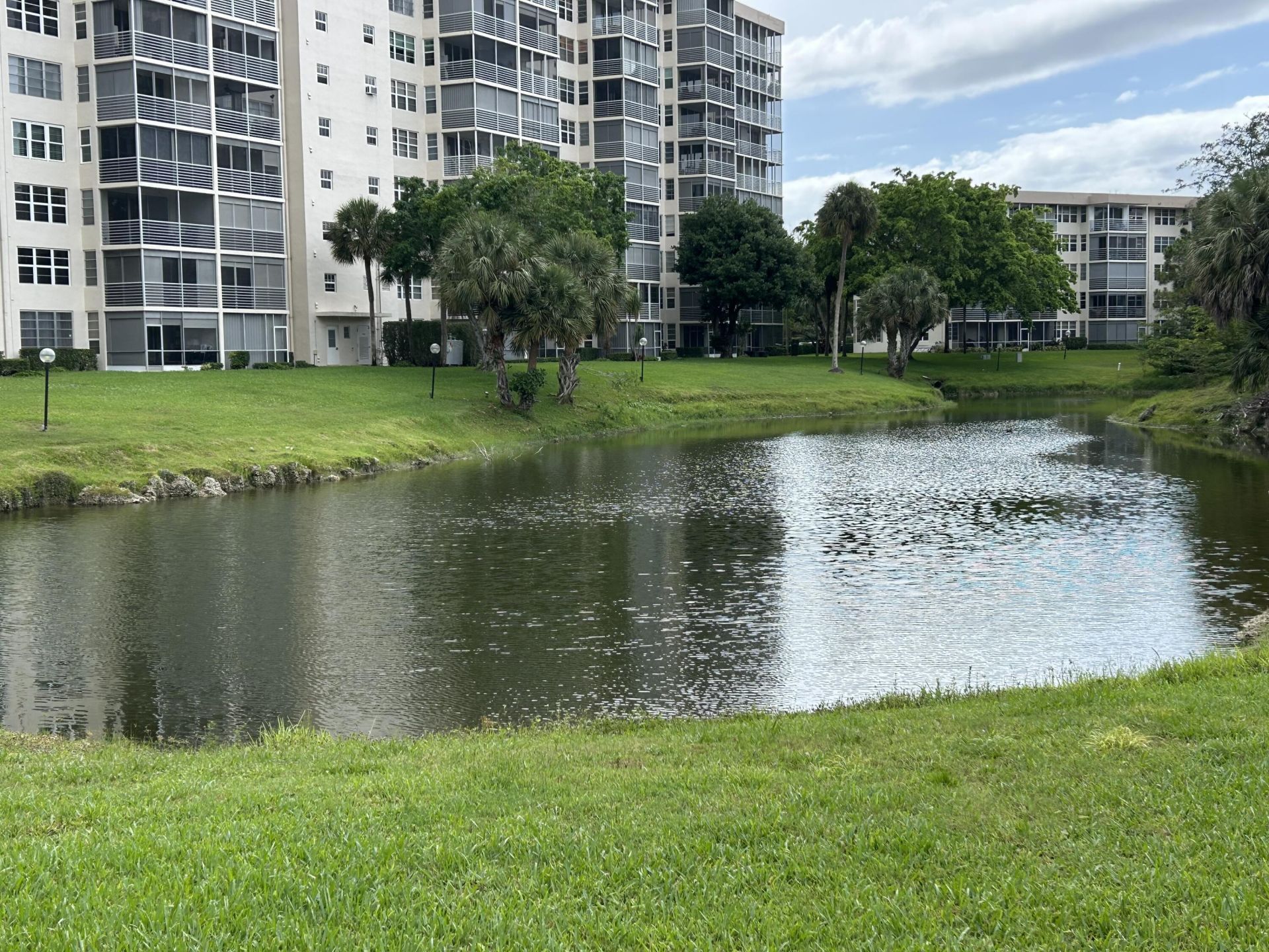 3520 Oaks Way, Unit 110, Pompano Beach, FL 33069 Photo