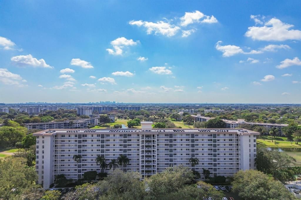 3520 Oaks Way, Unit 110, Pompano Beach, FL 33069 Photo