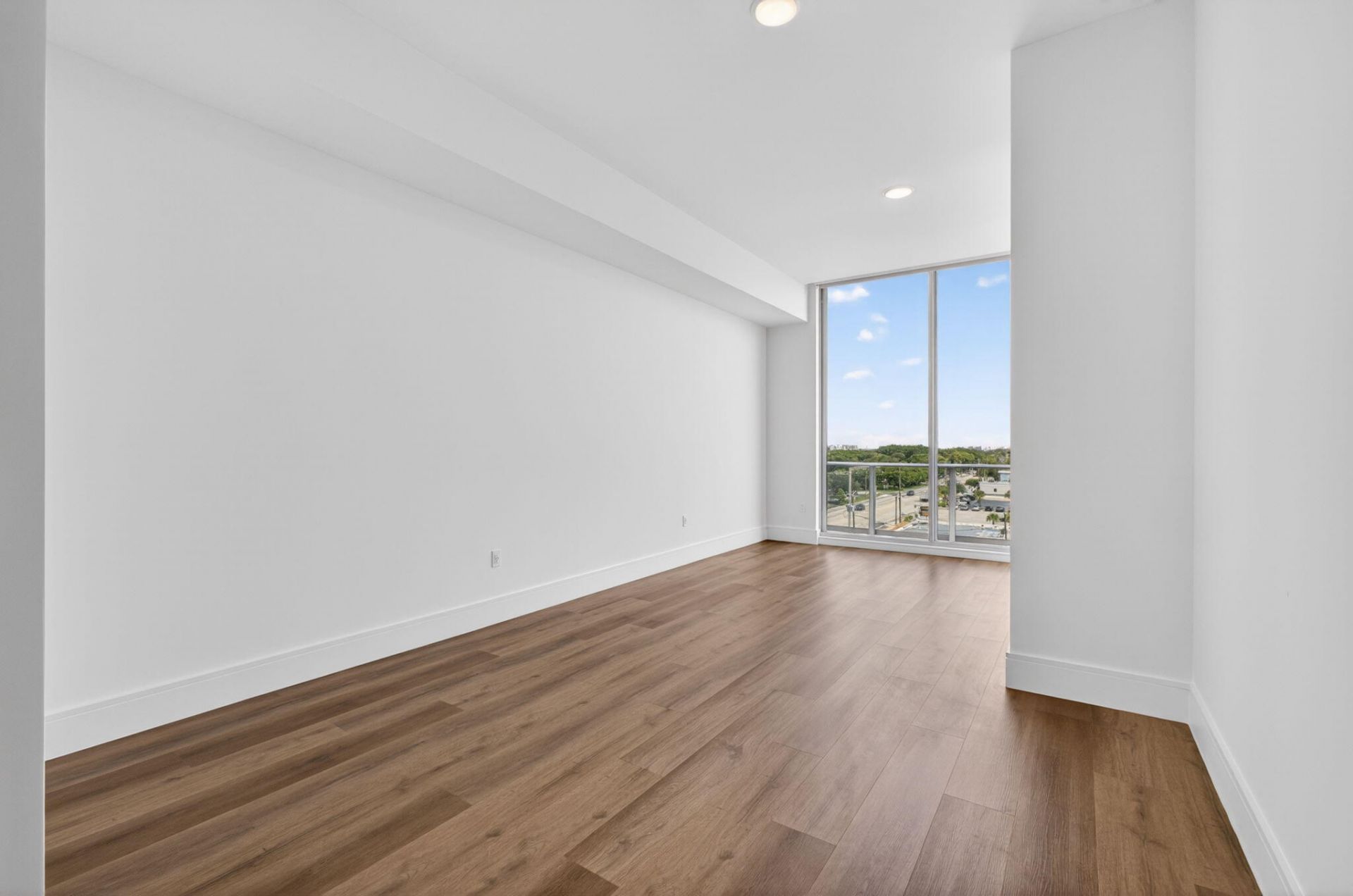 220 Lake Shore Drive, Unit 617, Lake Park, FL 33403 Photo