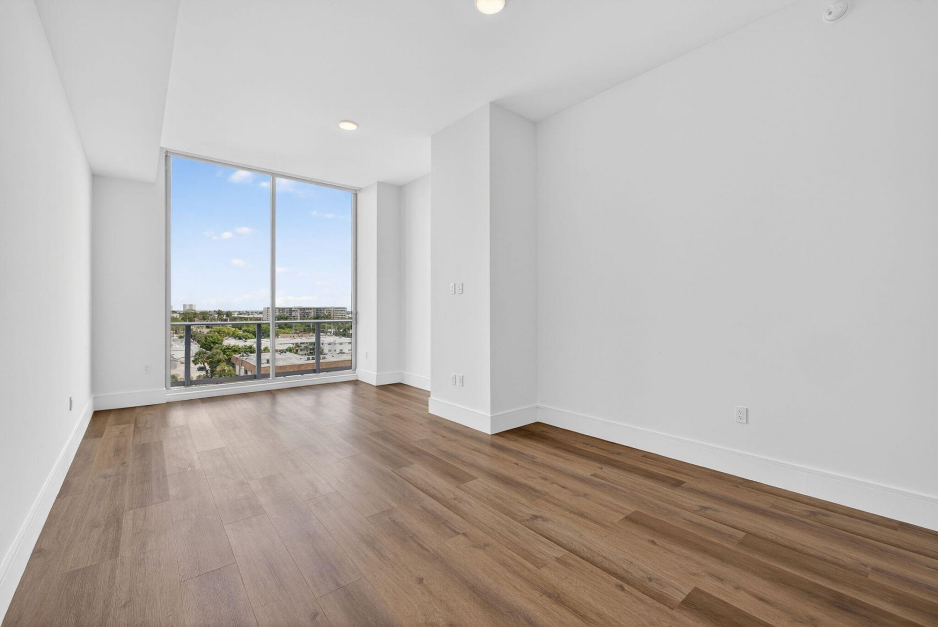 220 Lake Shore Drive, Unit 617, Lake Park, FL 33403 Photo