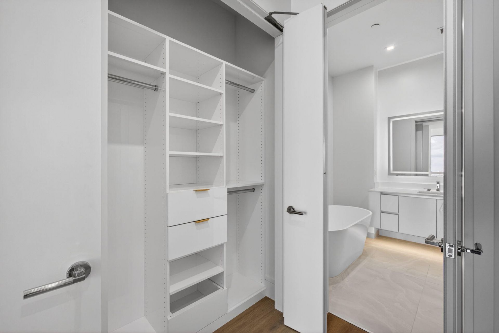 220 Lake Shore Drive, Unit 617, Lake Park, FL 33403 Photo