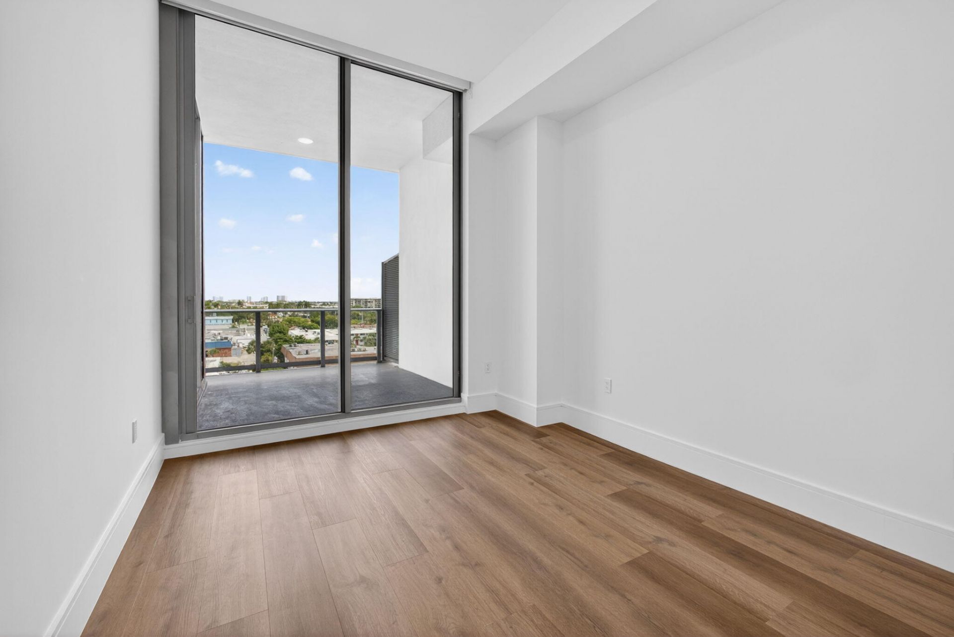 220 Lake Shore Drive, Unit 617, Lake Park, FL 33403 Photo