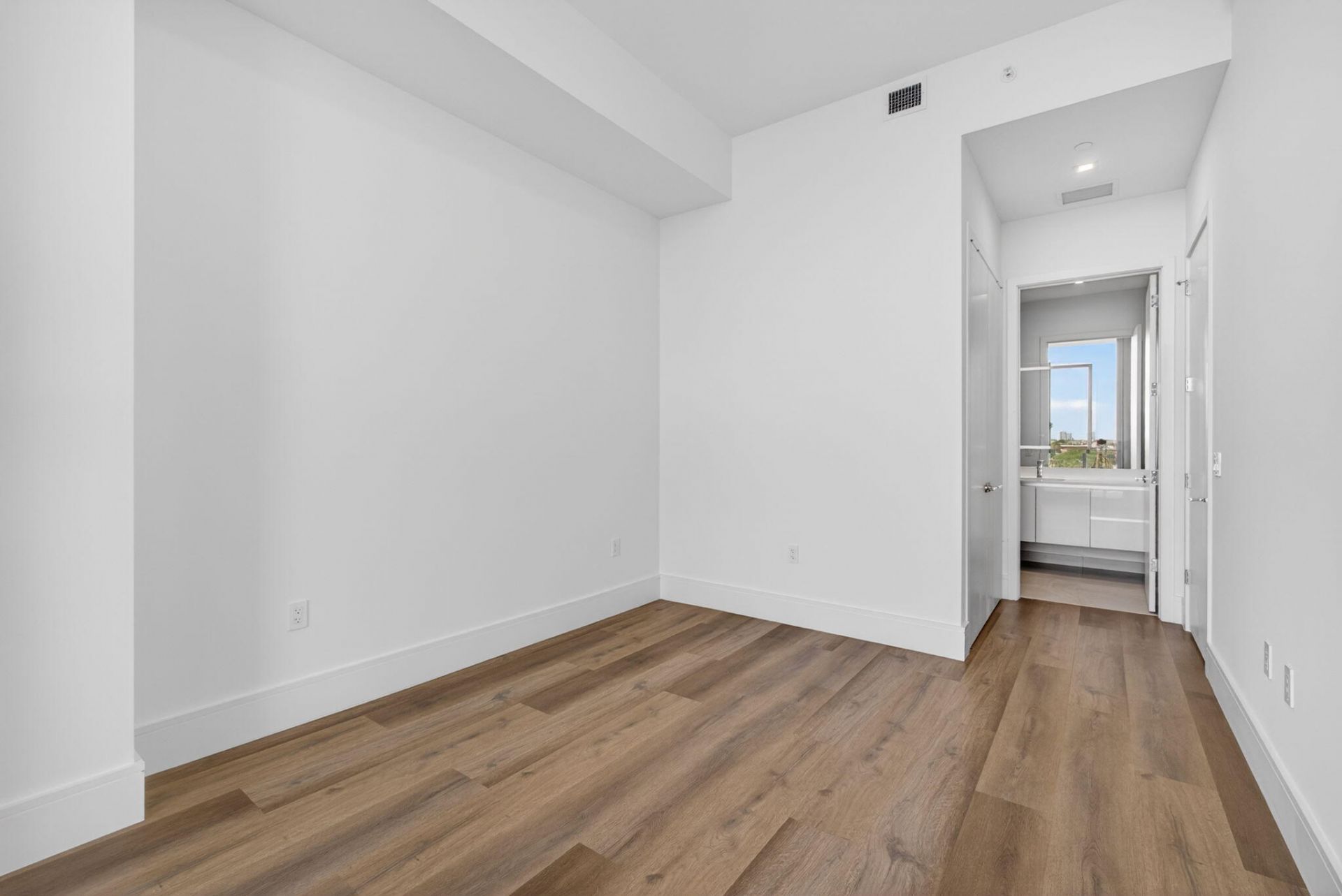 220 Lake Shore Drive, Unit 617, Lake Park, FL 33403 Photo