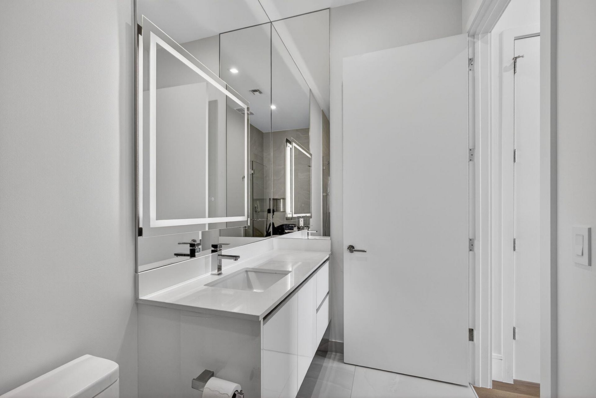 220 Lake Shore Drive, Unit 617, Lake Park, FL 33403 Photo
