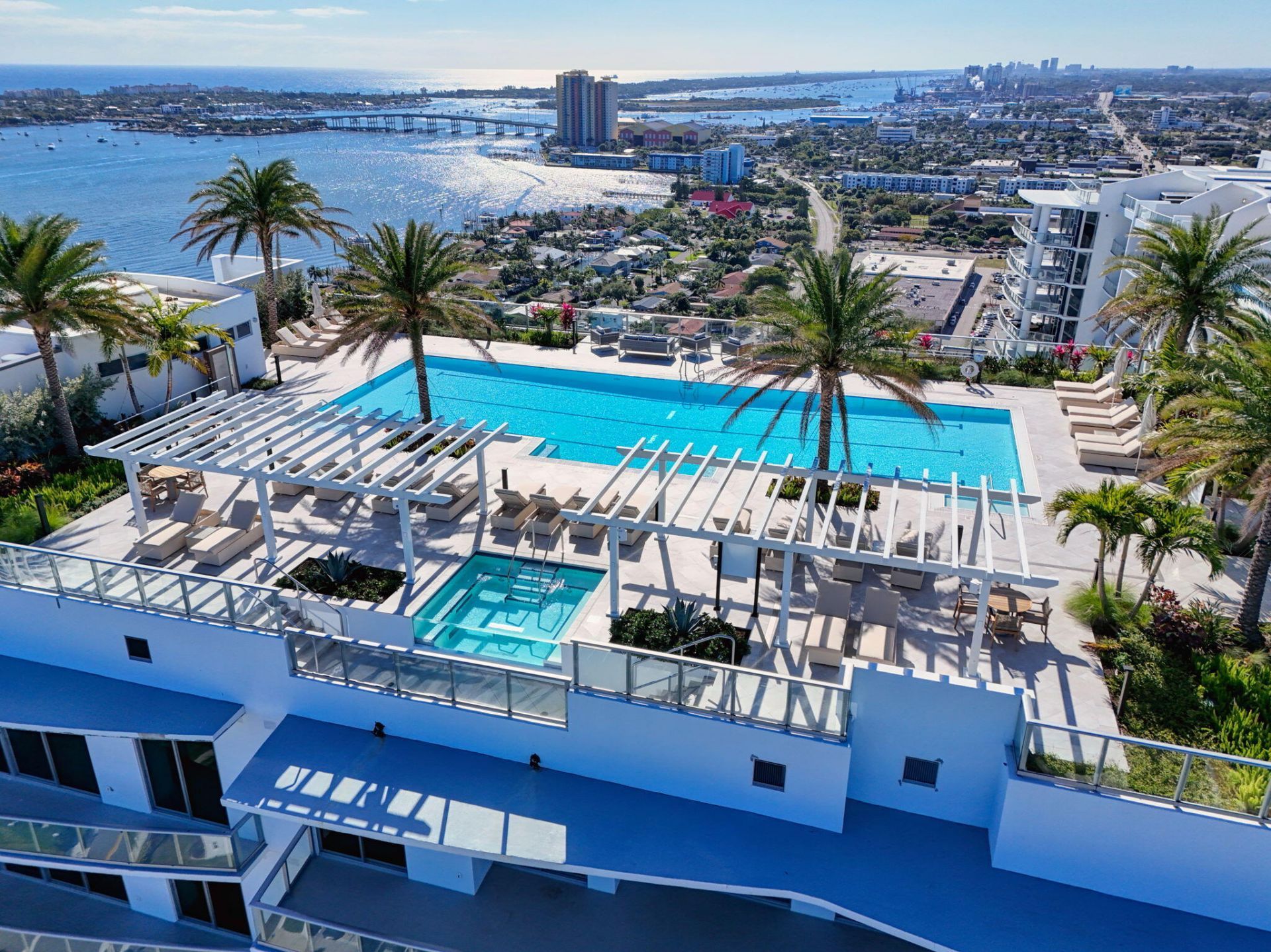 220 Lake Shore Drive, Unit 617, Lake Park, FL 33403 Photo