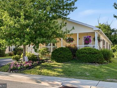 42 RANDOM ROAD, DOUGLASSVILLE, PA 19518