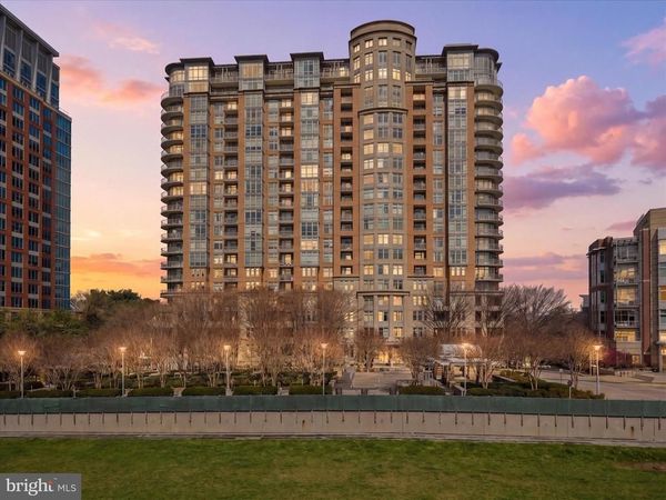 8220 CRESTWOOD HEIGHTS DRIVE, Unit 206, MCLEAN, VA 22102