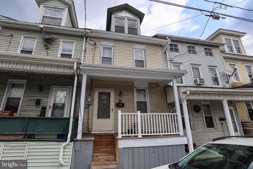 206 W MAIN STREET , TREMONT, PA 17981