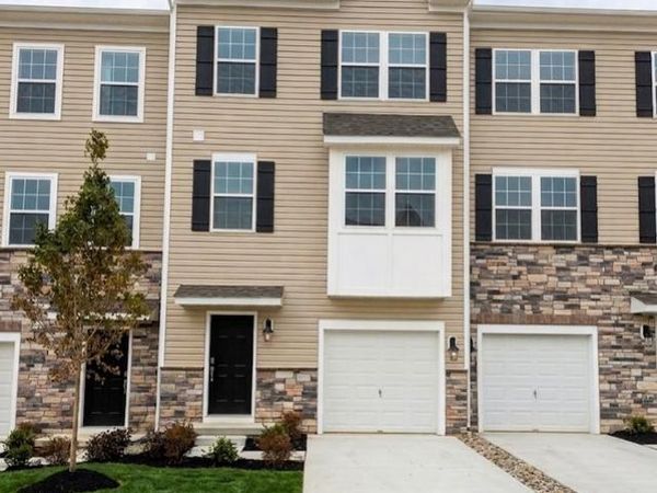 8303 BRODIE COURT, BREINIGSVILLE, PA 18031