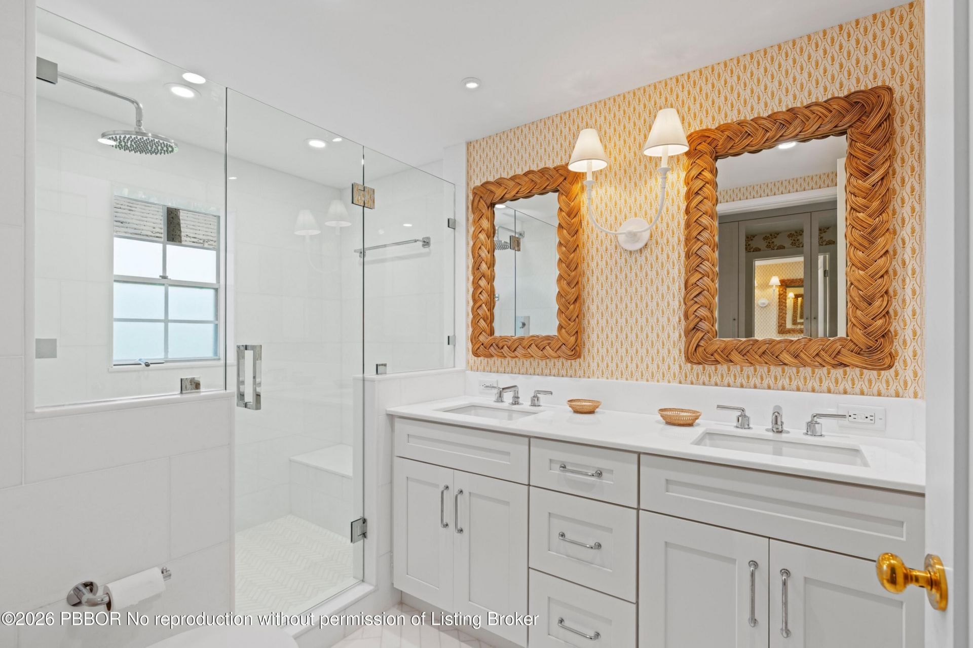 142 Peruvian Avenue, Unit 102, Palm Beach, FL 33480 Photo