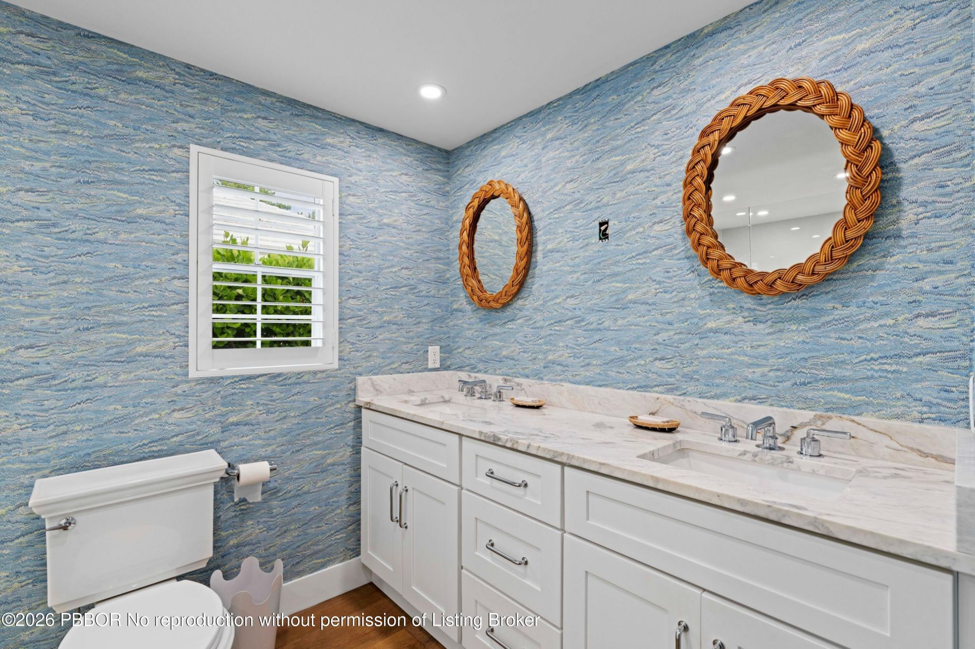 142 Peruvian Avenue, Unit 102, Palm Beach, FL 33480 Photo