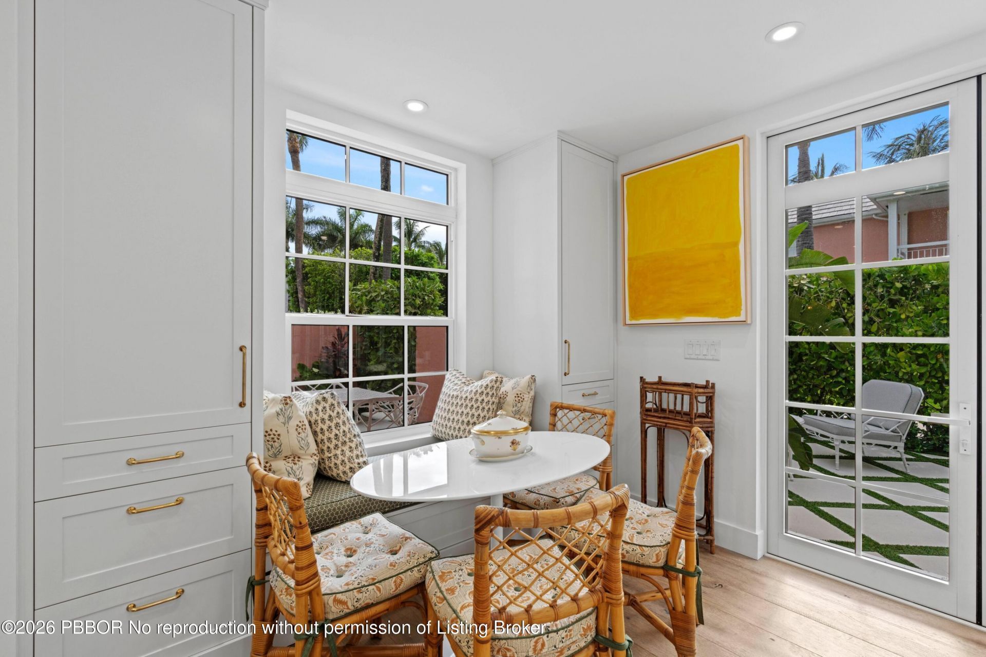 142 Peruvian Avenue, Unit 102, Palm Beach, FL 33480 Photo