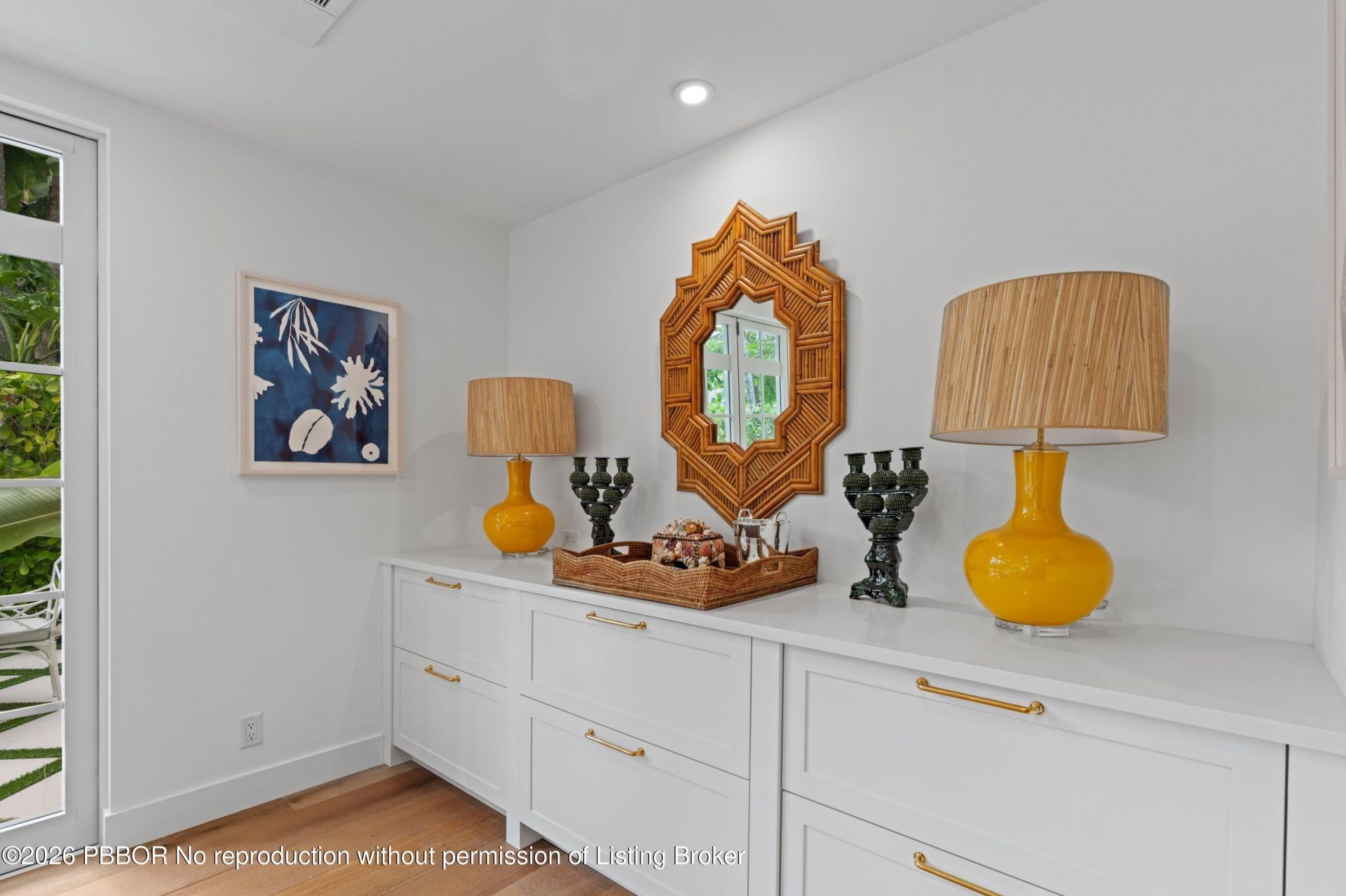 142 Peruvian Avenue, Unit 102, Palm Beach, FL 33480 Photo