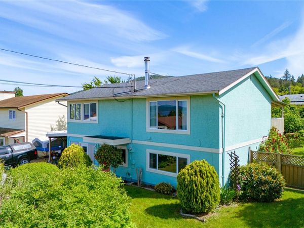 1584 Freda St , Crofton, BC V0R 1R0