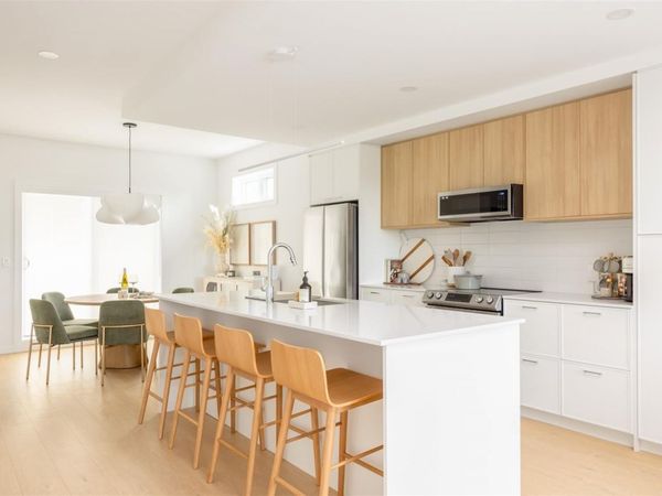 3450 Whittier Ave , Unit #TH10, Saanich, BC V8Z 3R2