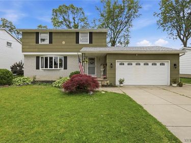 881 Castlebar Drive, North Tonawanda, NY 14120