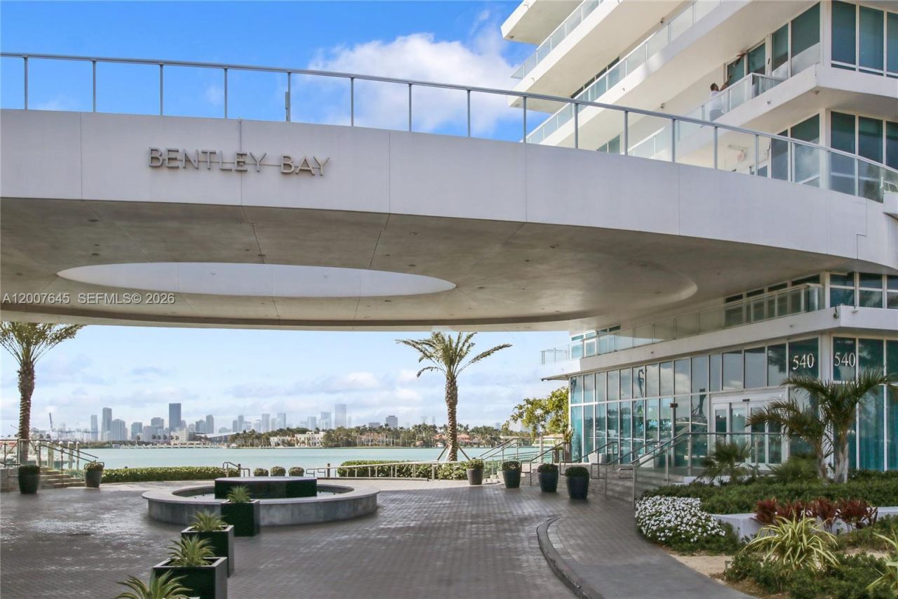 540 West Ave, Unit 2112, Miami Beach, FL 33139 Photo
