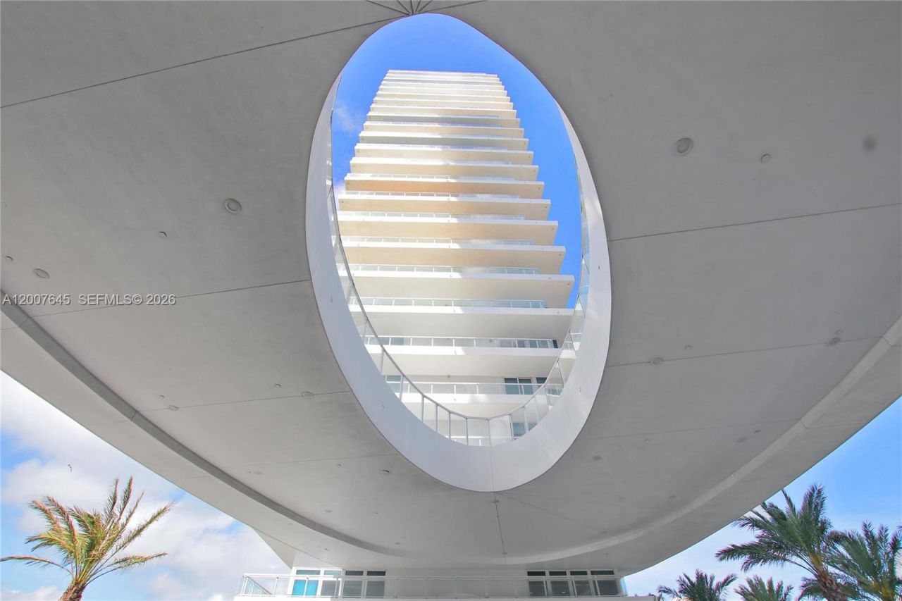 540 West Ave, Unit 2112, Miami Beach, FL 33139 Photo