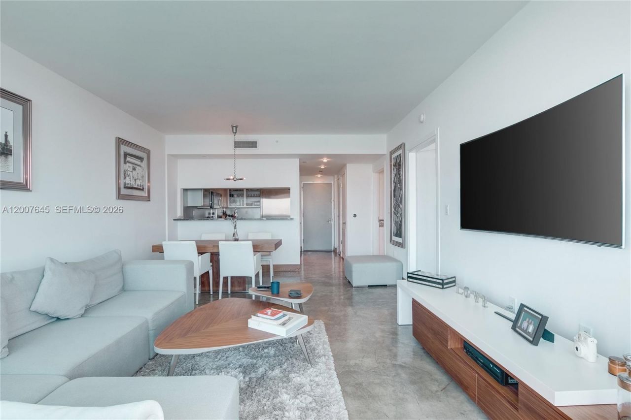 540 West Ave, Unit 2112, Miami Beach, FL 33139 Photo