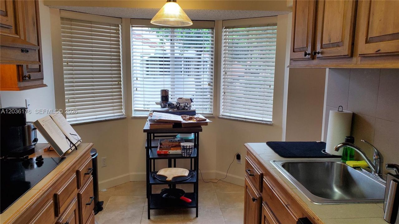 Please Call For Address, Unit 112, Plantation, FL 33324 Photo