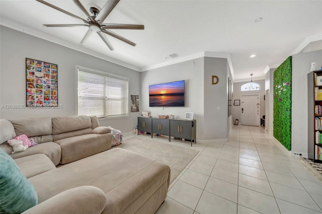 1531 SW 194th Ter , Pembroke Pines, FL 33029 Photo