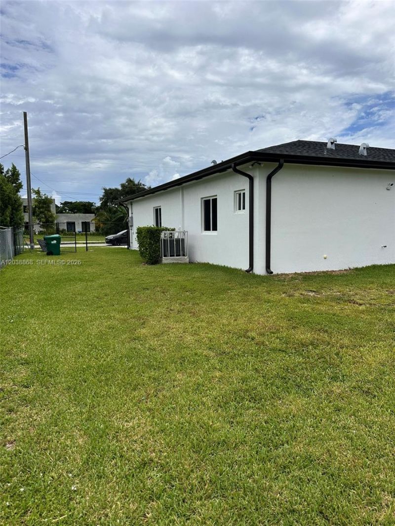 12080 & 12090 SW 213th St , Miami, FL 33177 Photo