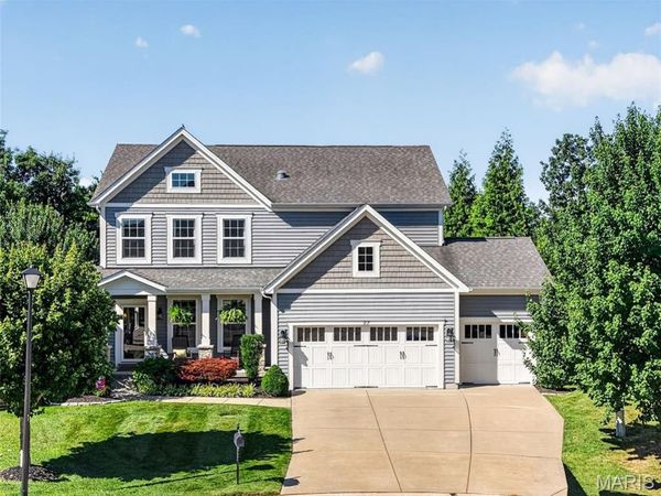 27 Country Pines Court, Lake St Louis, MO 63367