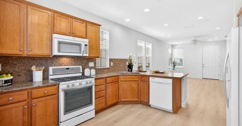 114 Barnhill Dr, Folsom, CA 95630 Photo
