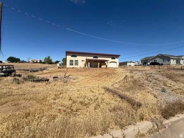 256 S 300 E, Blanding, UT 84511