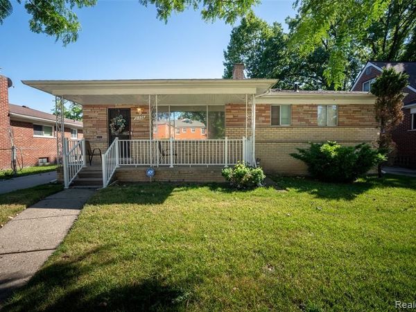 21328 Sloan Drive, Harper Woods, MI 48225