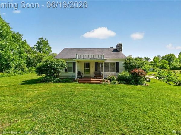 6390 Brookville Road, Salem Twp, MI 48178